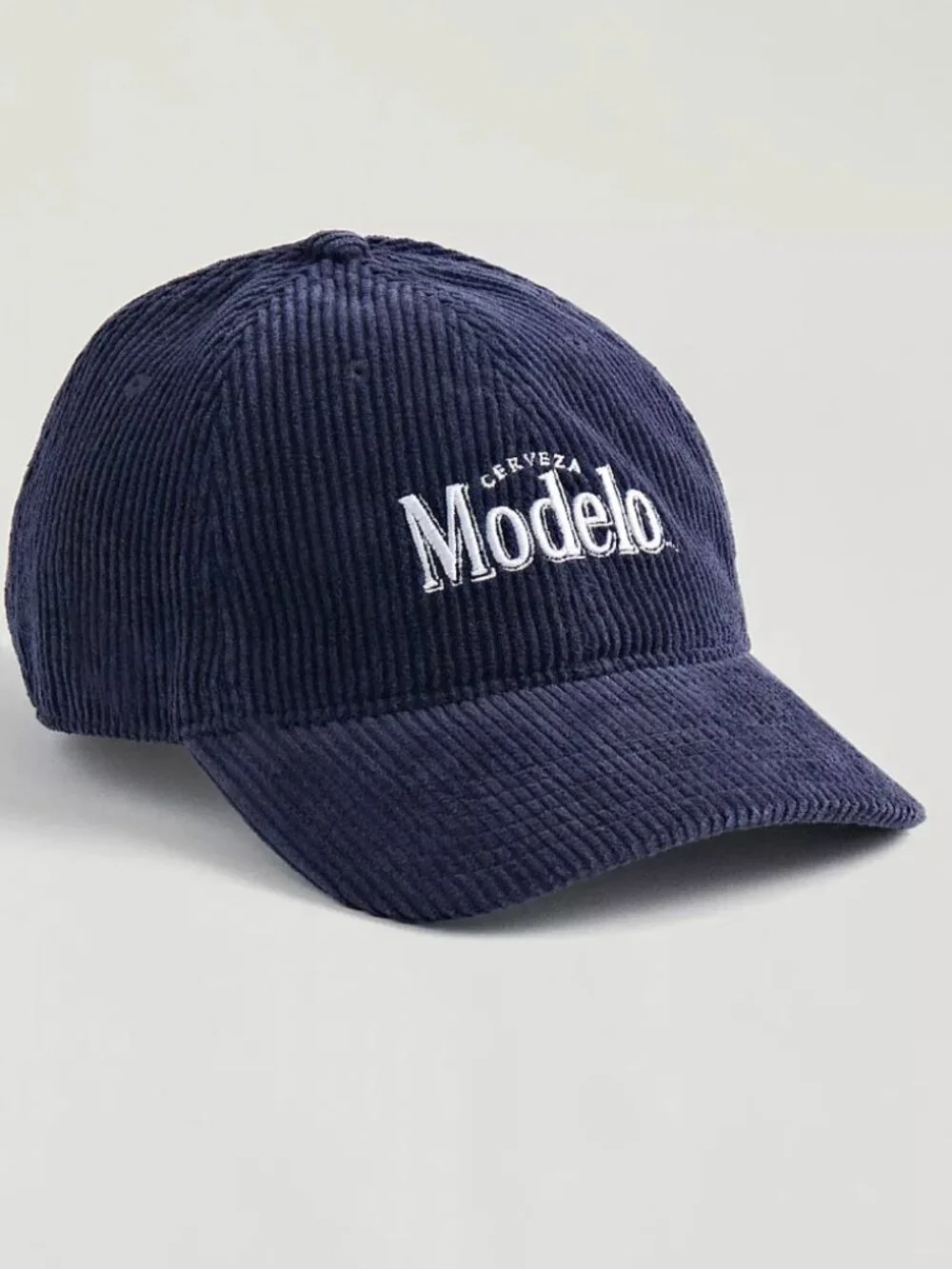 URBAN OUTFITTERS MODELO CORDUROY HAT